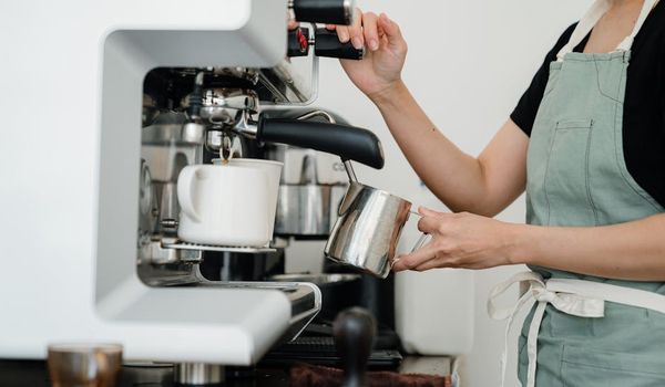 אומן הקפה: שליטה במכונות קפה ידניות